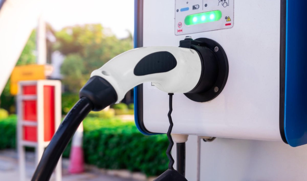 Quel type de borne de recharge choisir pour un parking de magasin&nbsp;: rapide ou standard&nbsp;?